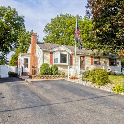 14 Nutmeg Avenue, Enfield, CT 06002