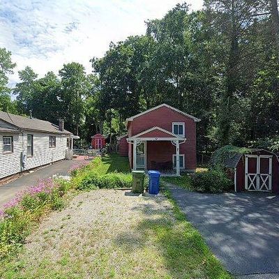 14 Namonee Trl, East Hampton, CT 06424