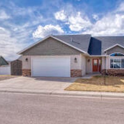 1400 Wisteria Ct, Gillette, WY 82716