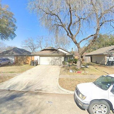 14014 Clear Forest Dr, Sugar Land, TX 77498