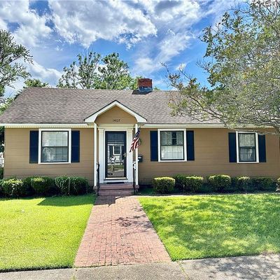 1407 Summit Avenue, Fayetteville, NC 28305