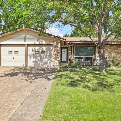 1408 Meadows Dr, Round Rock, TX 78681