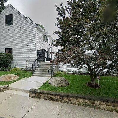 141 Grove St #L, Stamford, CT 06901