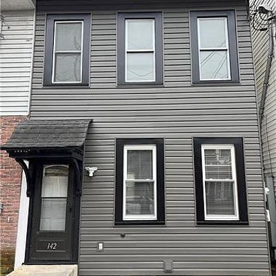 142 Front Street, Catasauqua, PA 18032