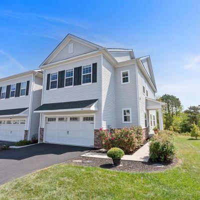 143 Knock Hill Dr, Royersford, PA 19468