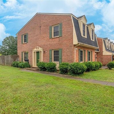 14543 Old Courthouse Way, Newport News, VA 23608