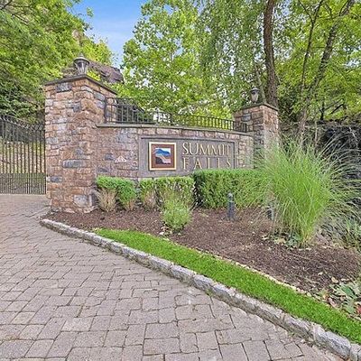 146 Summit Ridge, Pompton Lakes, NJ 07442