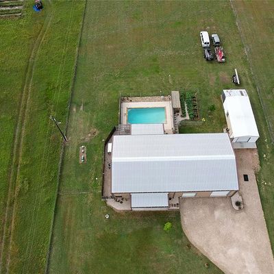 148 Private Road 4001, Yoakum, TX 77995