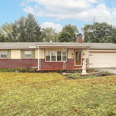 15 Hickory Dr, Duncannon, PA 17020