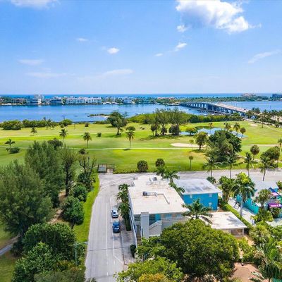 131 N Golfview Road, Lake Worth Beach, FL 33460