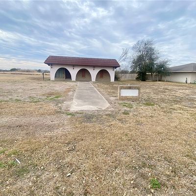 1312 E San Patricio Ave, Mathis, TX 78368