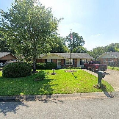 132 Briarwood Dr, Warner Robins, GA 31093