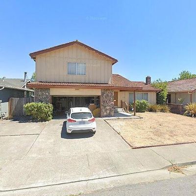 1320 Ponderosa Dr, Petaluma, CA 94954