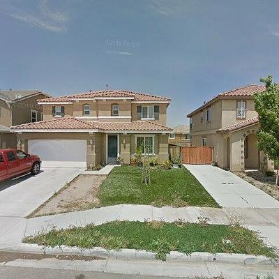 13200 Sunland St, Oak Hills, CA 92344