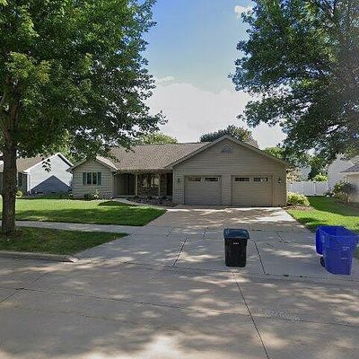 1325 E Keystone Ln, Appleton, WI 54913