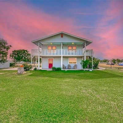 133 Indian Hill Dr, Palacios, TX 77465