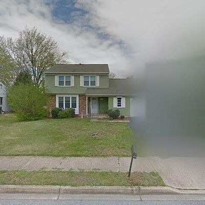 135 Quail Hollow Dr, Dover, DE 19904