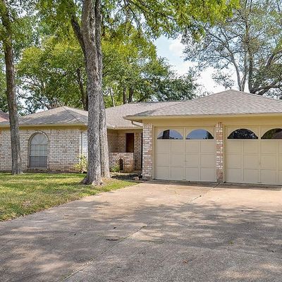 13611 Runney Meade Dr, Sugar Land, TX 77498