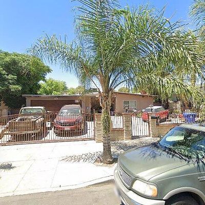 13697 Brussels Ave, Sylmar, CA 91342