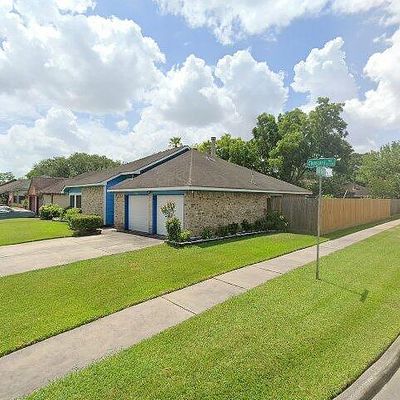 13706 Chancery Rd, Houston, TX 77034