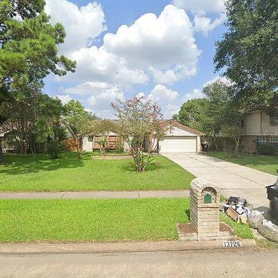 13726 Sable Ln, Houston, TX 77014