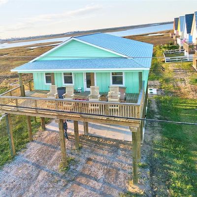 1627 Blue Water Hwy, Surfside Beach, TX 77541