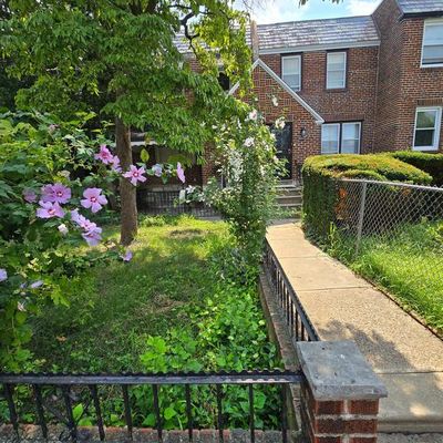 1636 E Walnut Ln, Philadelphia, PA 19138