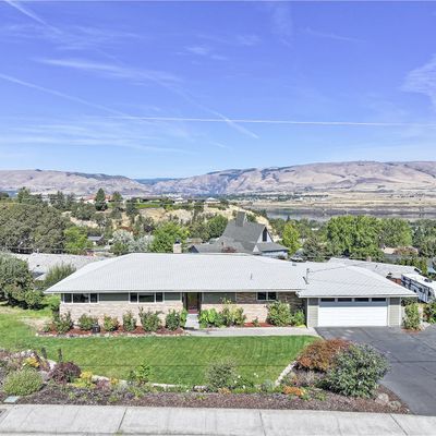 1655 E 19 Th St, The Dalles, OR 97058