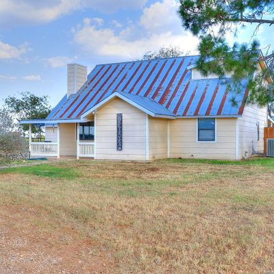 16690 Somerset Rd, Von Ormy, TX 78073