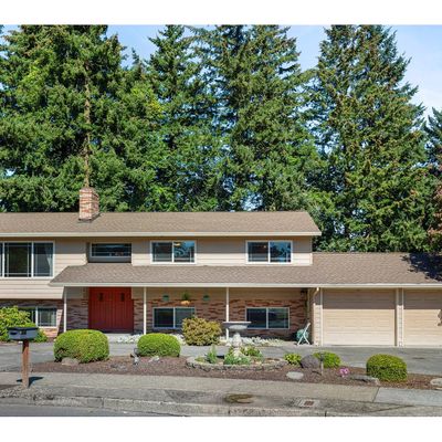 16739 Ne Pacific Dr, Portland, OR 97230