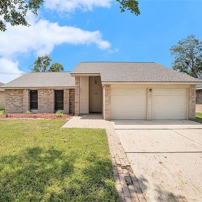 16922 Manowar Lane, Friendswood, TX 77546