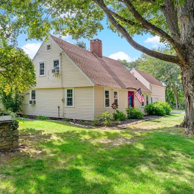 17 Cream Pot Rd, Clinton, CT 06413