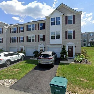 17 Gold Rose Ln, Easton, PA 18045