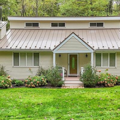 17 Mauger Rd, Elverson, PA 19520