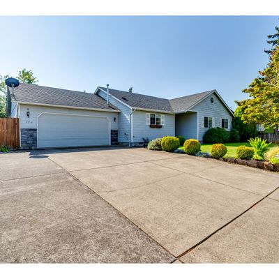 171 Morse Ave, Creswell, OR 97426