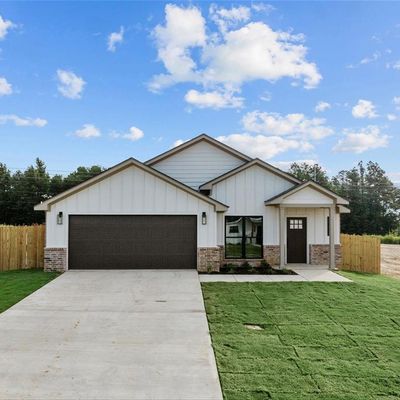 17426 Crossing Circle, Lindale, TX 75771