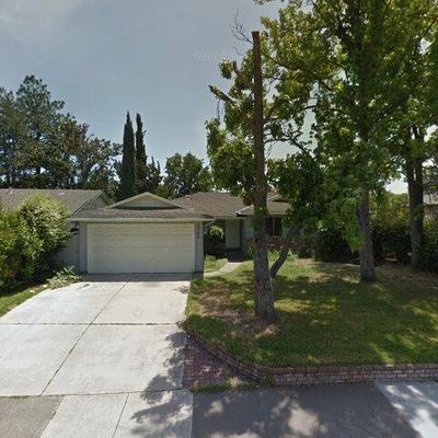 1748 67 Th Ave, Sacramento, CA 95822