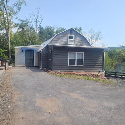 1790 Valley Rd, Marysville, PA 17053