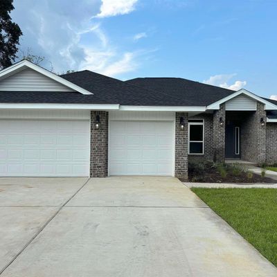 180 Cedar Tree Ln #27 B, Cantonment, FL 32533