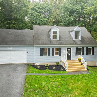 180 Maranatha Dr, Coatesville, PA 19320