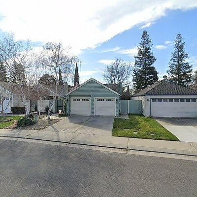 1804 Cape Cod Cir, Lodi, CA 95242