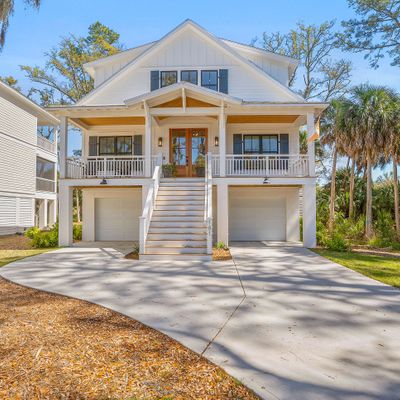 181 Davis Love Dr, Saint Helena Island, SC 29920