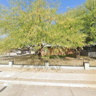 1813 S Fair Oaks Ave, Tucson, AZ 85711