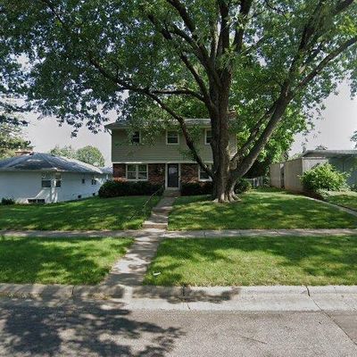 1547 Hoyt Ave E, Saint Paul, MN 55106