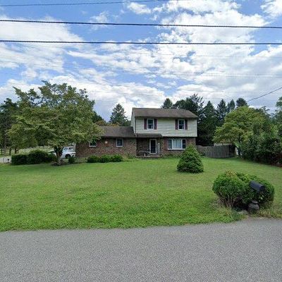 16 Abrams Rd, Milford, NJ 08848