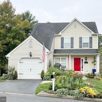 16 Kingfisher Ln, Downingtown, PA 19335