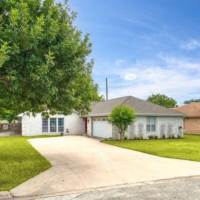 1610 Sunrise Ter, Lockhart, TX 78644