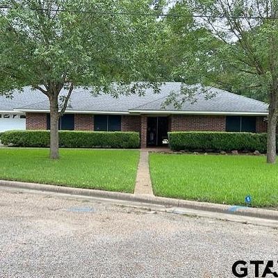 1616 Robin St, Mineola, TX 75773