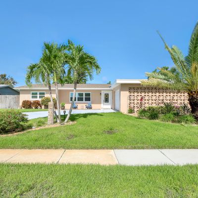 1975 W Phillips Ct, Merritt Island, FL 32952