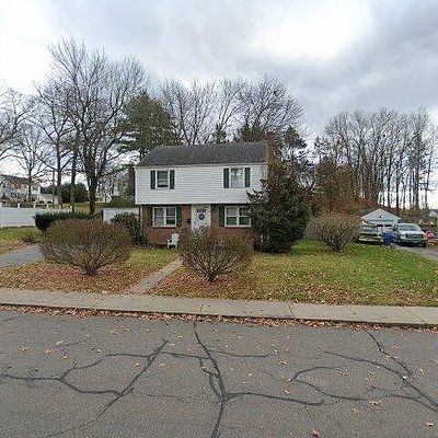 198 Wells St, Manchester, CT 06040